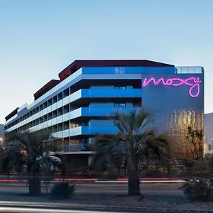 Hotel Moxy ***
